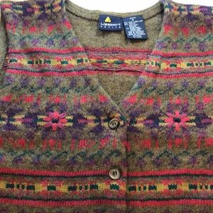Absolutely gorgeous sleeveless sweater vest by Lizsport. Gently worn .